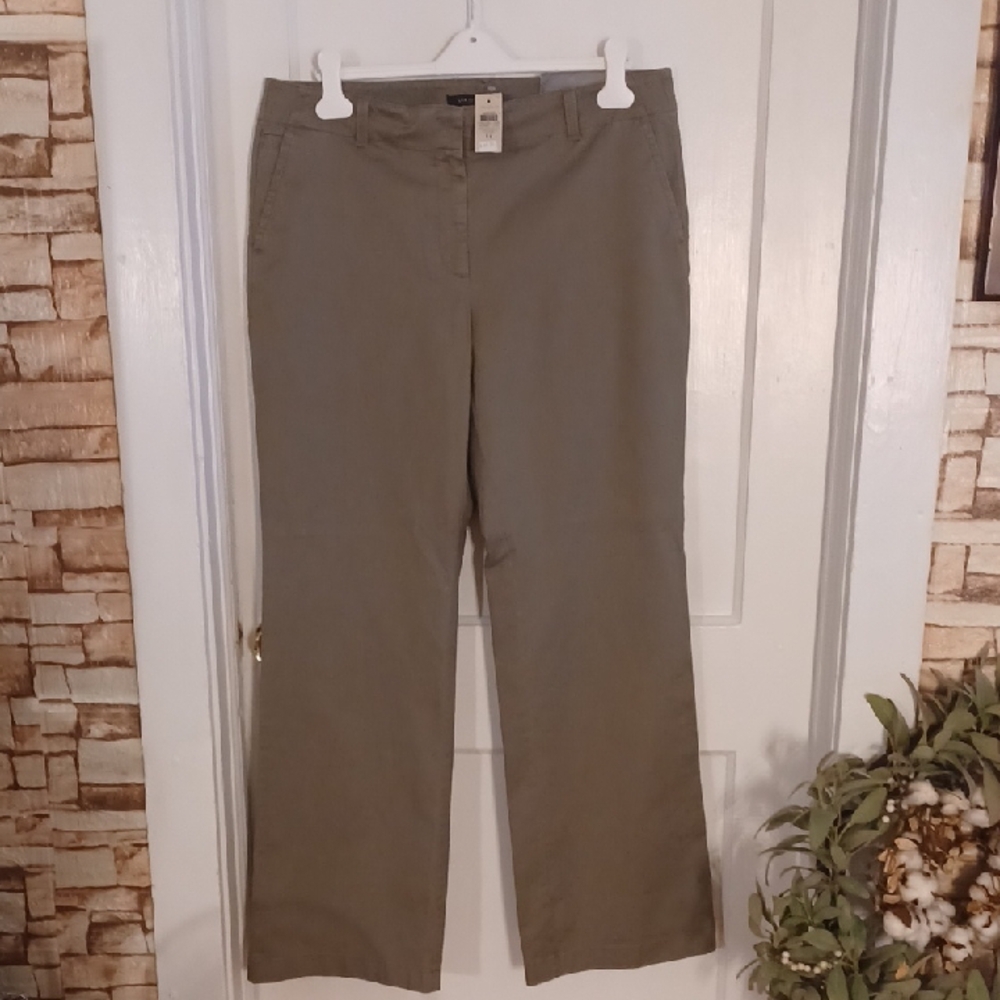 Ann Taylor Trouser Leg Pants Women's Size 14, 33 Inches Inseams